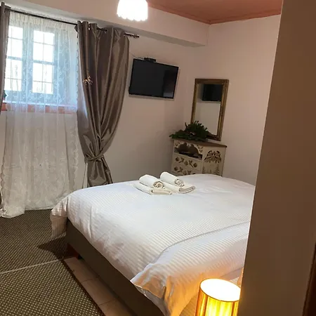 Hotel Shamrock Elati Retreats Esterno foto